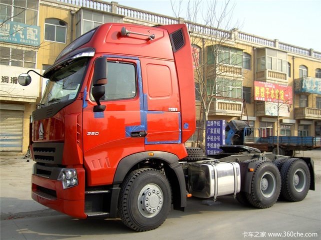 仅此一台中国重汽豪沃a7牵引车2722万图片列表