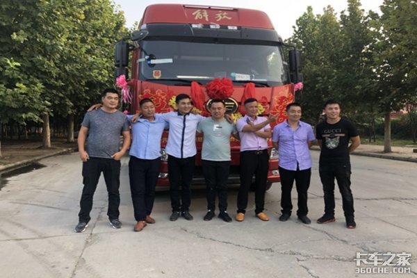 解放J6当婚车 见证美好生活