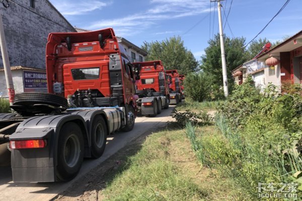 解放J6当婚车 见证美好生活