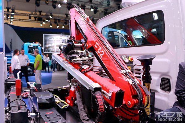 2018IAAֵѧ θ㶨װж