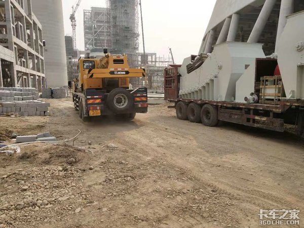卡车司机被勒索：不给小费就别想卸车