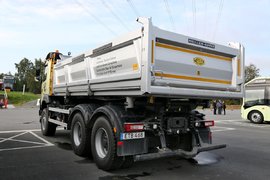 沃尔沃三向翻转自卸车这么牛，为啥在国内火不起来？