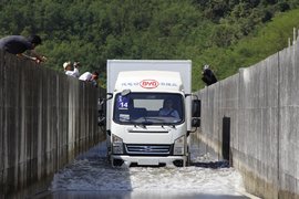 新能源物流车绿色城配大会 各路大咖分享发展之道
