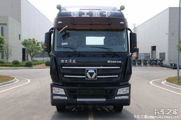 格尔发K7直降6.9万 解放J7新车到店 一周促销6X4牵引车盘点