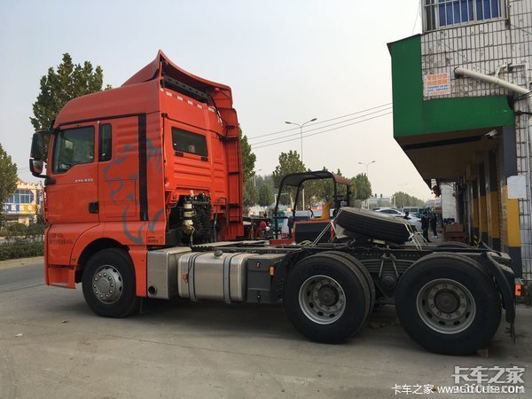 格尔发K7直降6.9万 解放J7新车到店 一周促销6X4牵引车盘点