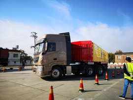 新天龙KL亮相郑州获471台订单 天龙哥半决赛落下帷幕