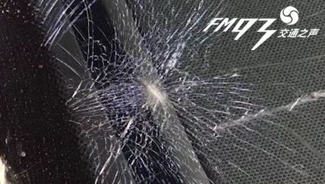 �������˾������һ�ӣ��ӳ���1��Ԫ��