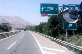 15死45伤31辆车损毁 兰州南的悲剧 因为什么？又该怎么预防？