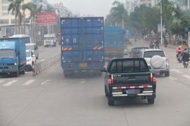 高排放异地货车进深圳要注意了  一天就查处了35辆 每辆罚款500