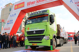 学会揣摩卡车的“性格” 车圈大佬李新华教你如何把车开好