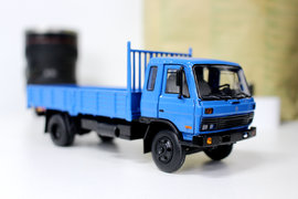 还记得当年经典的蓝头康明斯吗?这台东风EQ153车模勾起太多回忆