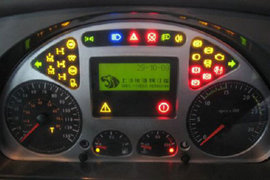 4步搞定红岩杰狮牵引车灯光闪烁故障，以后再也不求人