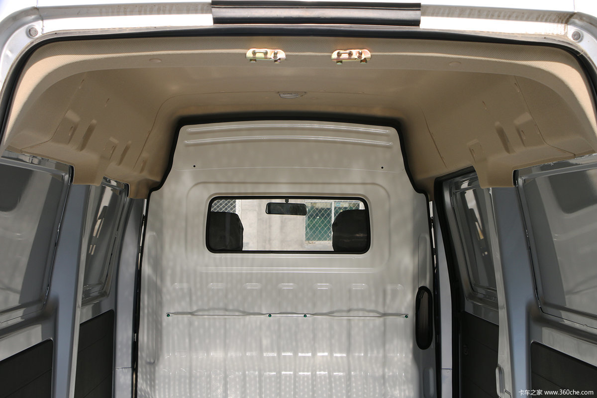 容积68立方长安睿行m80封闭箱货解读图片列表