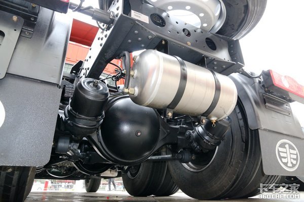 格尔发V7为长头车再夺一分!盘点国内市场上的那些‘美式长头车’