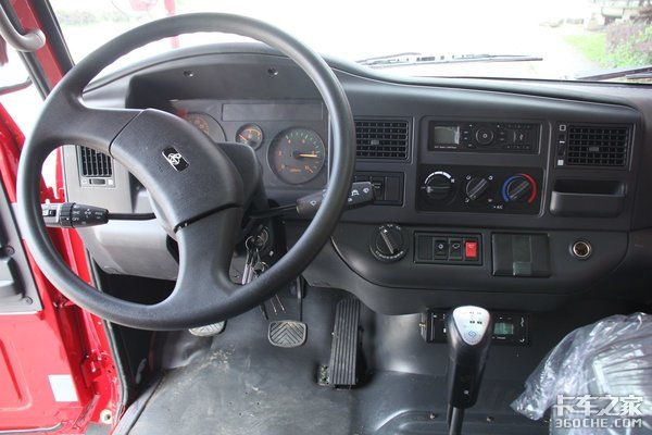 格尔发V7为长头车再夺一分!盘点国内市场上的那些‘美式长头车’