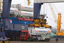 “南气北运”首批全部LNG罐箱承运任务胜利完成