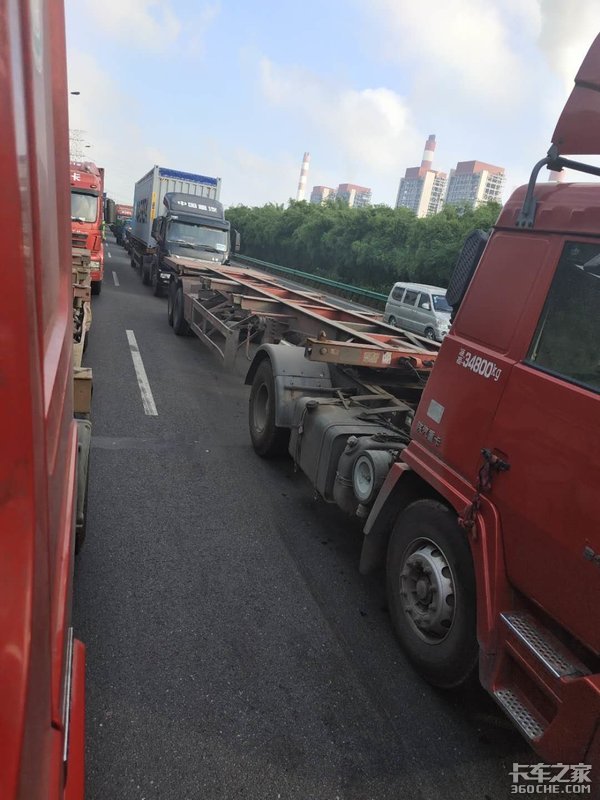 在上海开集卡不想堵车，试试这些方法！