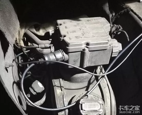尿素泵出问题 欧曼GTL牵引车爬坡没劲儿