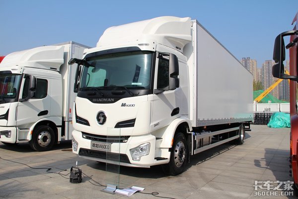 15L660马力X6000亮相 定位于高端市场 陕汽全新6000平台有啥不一样?