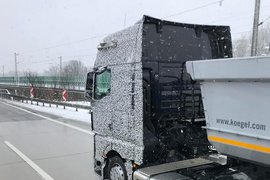 加大号驾驶室！曼重卡两款新车谍照曝光