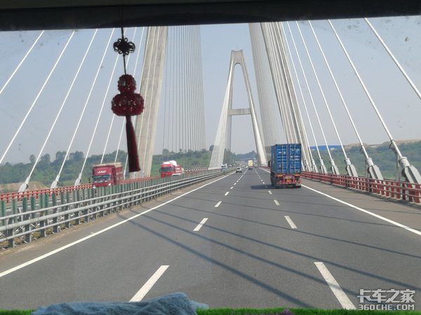 �˼۵͡��ͼ۸ߡ�����ɢ���ĳ�·������