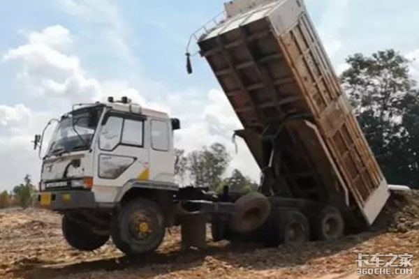 �������ªϰ��������ļ�ʻ֤��12��