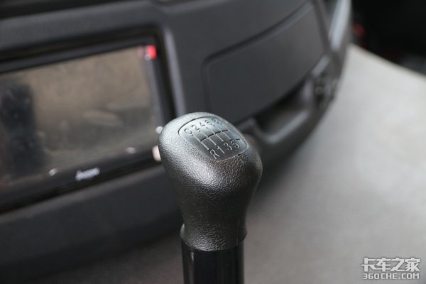 法士特9js119ta变速箱,9个前进挡一个倒挡