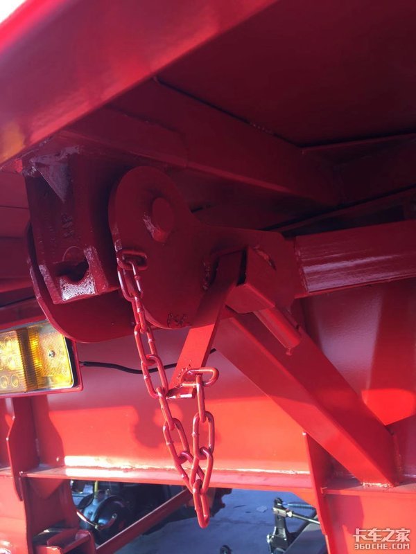 标车侧翻会成为自卸车中下一个新宠吗?