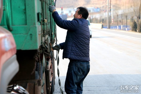 去他的干一行爱一行，20多年老司机表示：自己养车不如给人打工