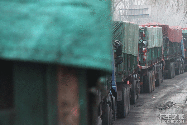 ����˾������������ʯ�˷�Ϊ��Խ��Խ��