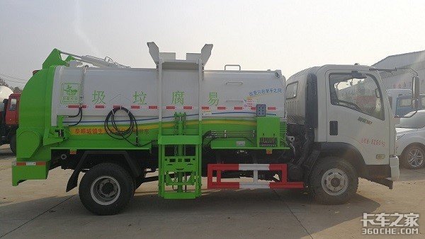 近距離體驗(yàn)餐廚垃圾車，門道還真不少