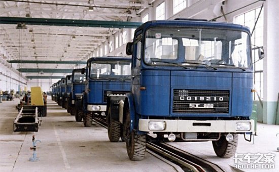 从军用卡车到民用重汽 带你回顾上汽红岩造车历史