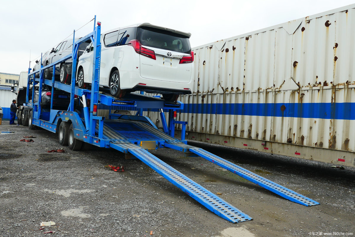 赶走大怪二怪中置轴轿运车过得怎么样图片列表