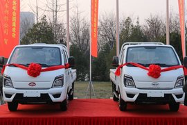 带电动座椅的小卡你见过吗?唐骏V5小卡亮点速评