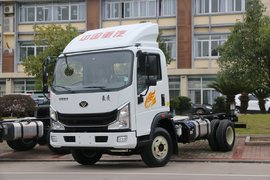 潍柴160马力+气囊座椅 国六重汽豪曼新轻卡来了!