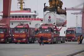 卡车晚报：首批LNG罐式集装箱江海联运成功；优速快递获20亿银行授信