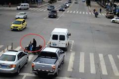 �綯�������ײ���������������ж��