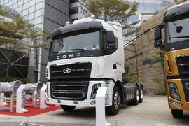 驻车空调+驻车暖风、低地板550马力的华菱汉马H9南北通吃!