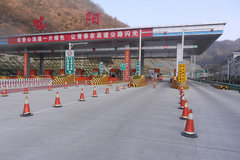 ����Ʊ����200���γ������ʱ�ݣ�