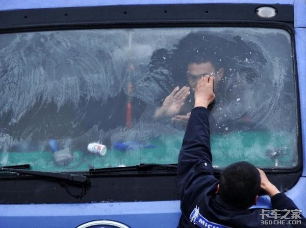 �����ƣ������г�ǰ��ѧ�ļ���С��ʶ