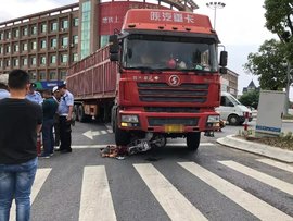 再论货车盲区事故 为卡友说句公道话