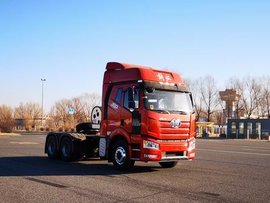 最大可达470马力 国六排放！解放J6P新款天然气牵引车亮相