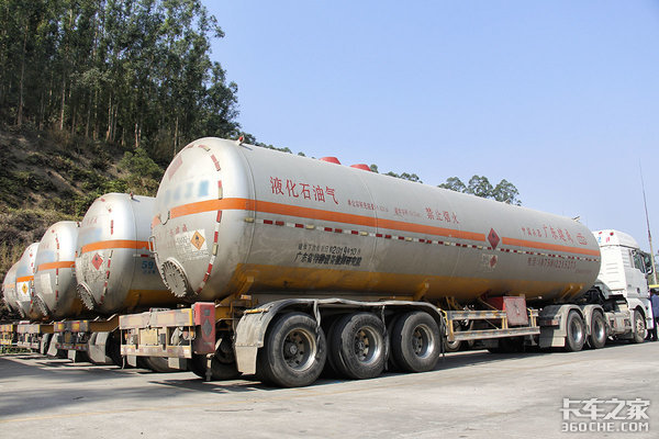 60�����ǵ¿�C7���ͺġ�Ч����ͬ�³�