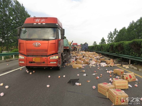 货车为啥总在急转弯时侧翻？我们该如何规避