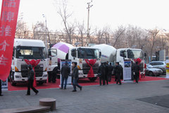 ��������չ ������Ұ��ʽ�����½��г�