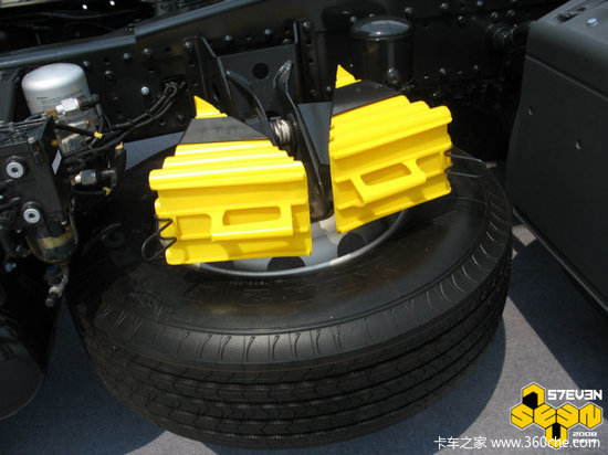 չ��2011�Ϻ���չ&nbsp;����MAN&nbsp;TGA�ؿ����