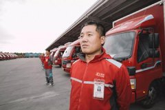 ������������1.5���ˣ�67%Ϊ������Ա