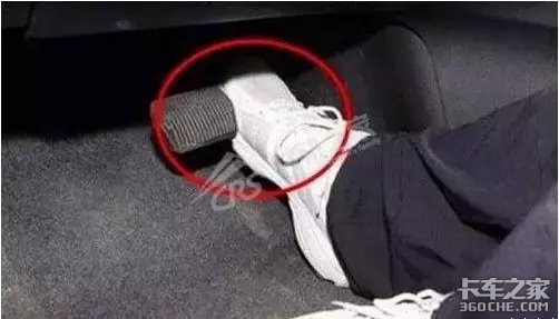 发动机水温高,竟是因为“鼻子”裂了!