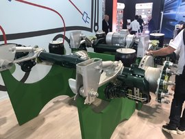 不懂就问:轮边减速桥和单级减速桥有何区别?