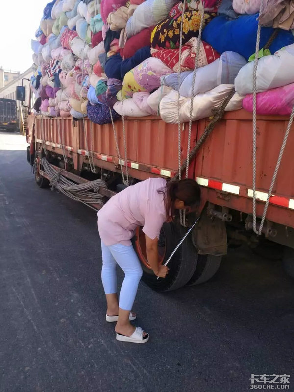 �¾���ɩ���������¶��ɣ����������